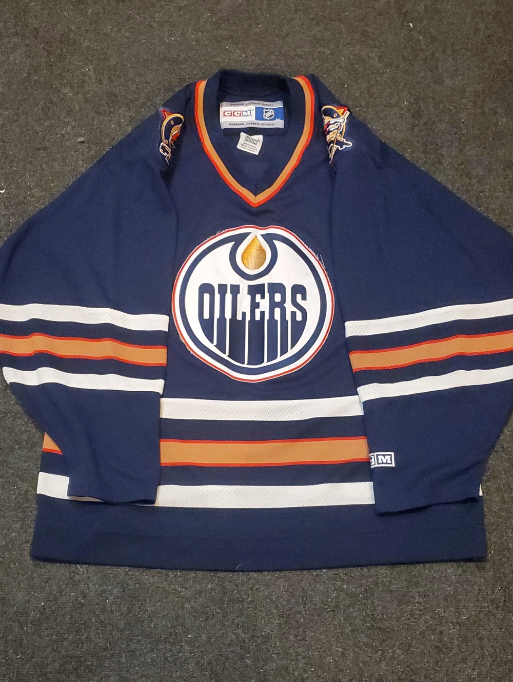 NHL Authentic Vintage Edmonton Oilers CCM Jersey...🏒